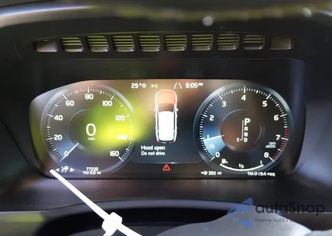 2018 Volvo Xc90 T6 Inscription z USA, uszkodzony, nr VIN YV4A22PL5J1216042